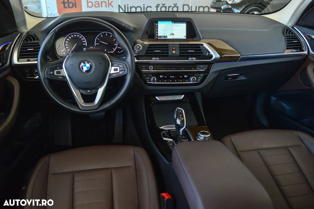 BMW X3 xDrive20i AT Luxury Line - 30