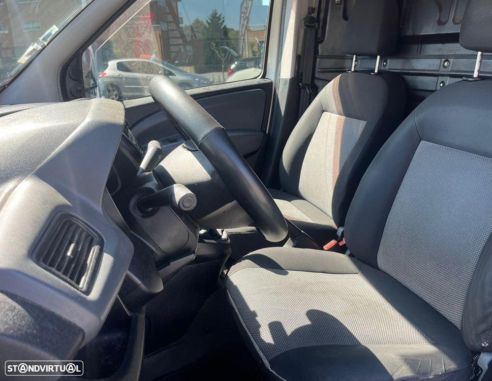 Fiat Doblo 1.3 Multiject C/Porta Lateral - 9