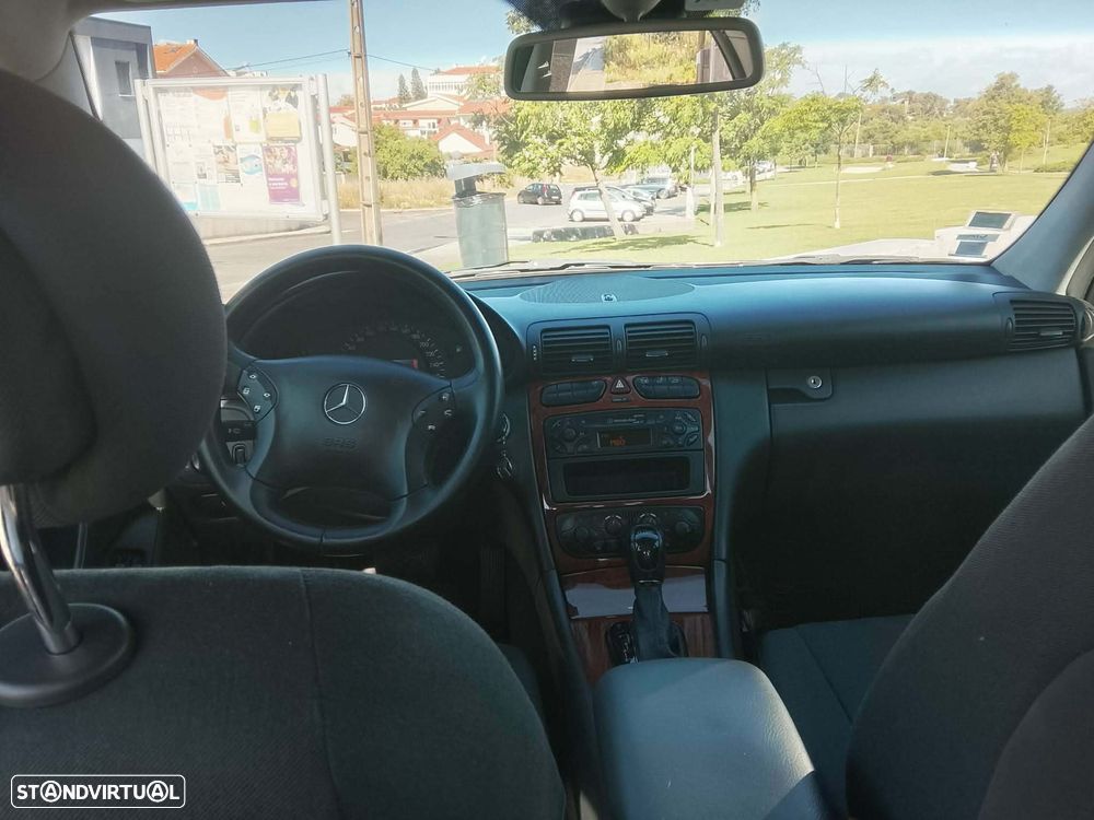 Mercedes-Benz C 200 - 12