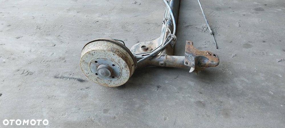 BELKA OŚ ZAWIESZENIA TYŁ BĘBNY Z ABS RENAULT CLIO II - 4