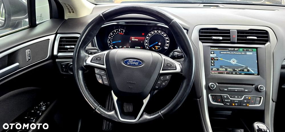 Ford Mondeo 2.0 EcoBlue Titanium - 24