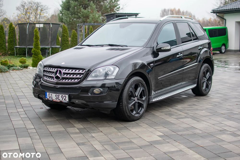 Mercedes-Benz ML - 26