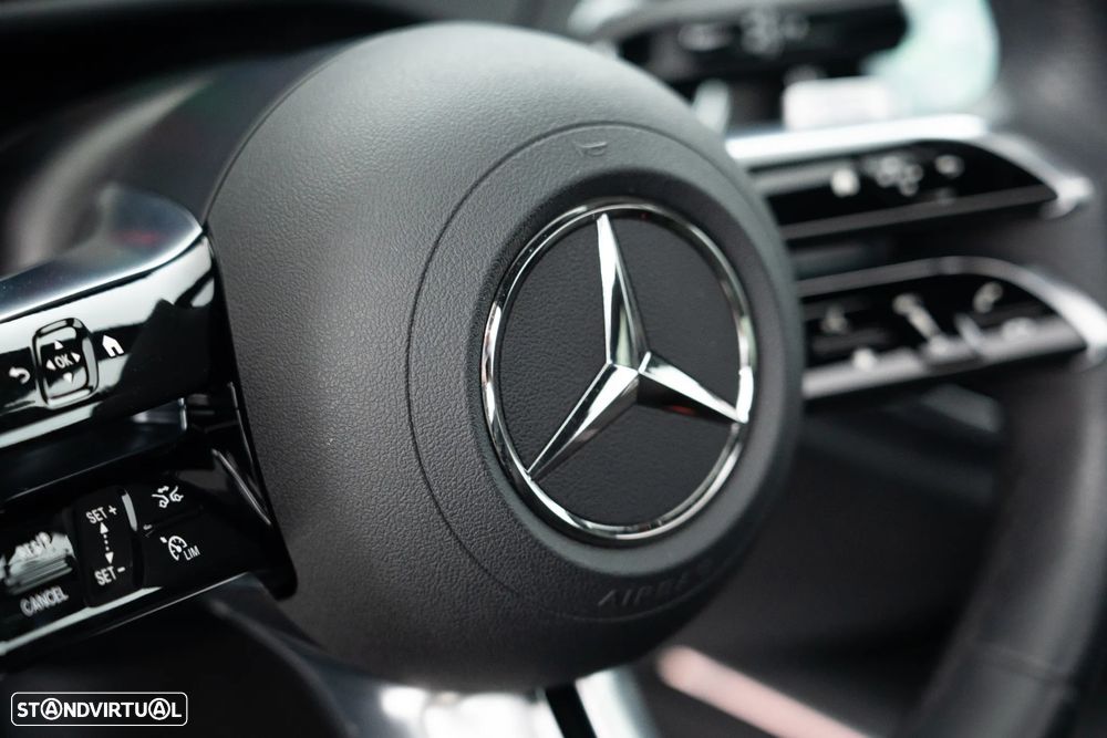 Mercedes-Benz E 300 - 36