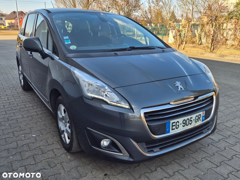 Peugeot 5008 - 3