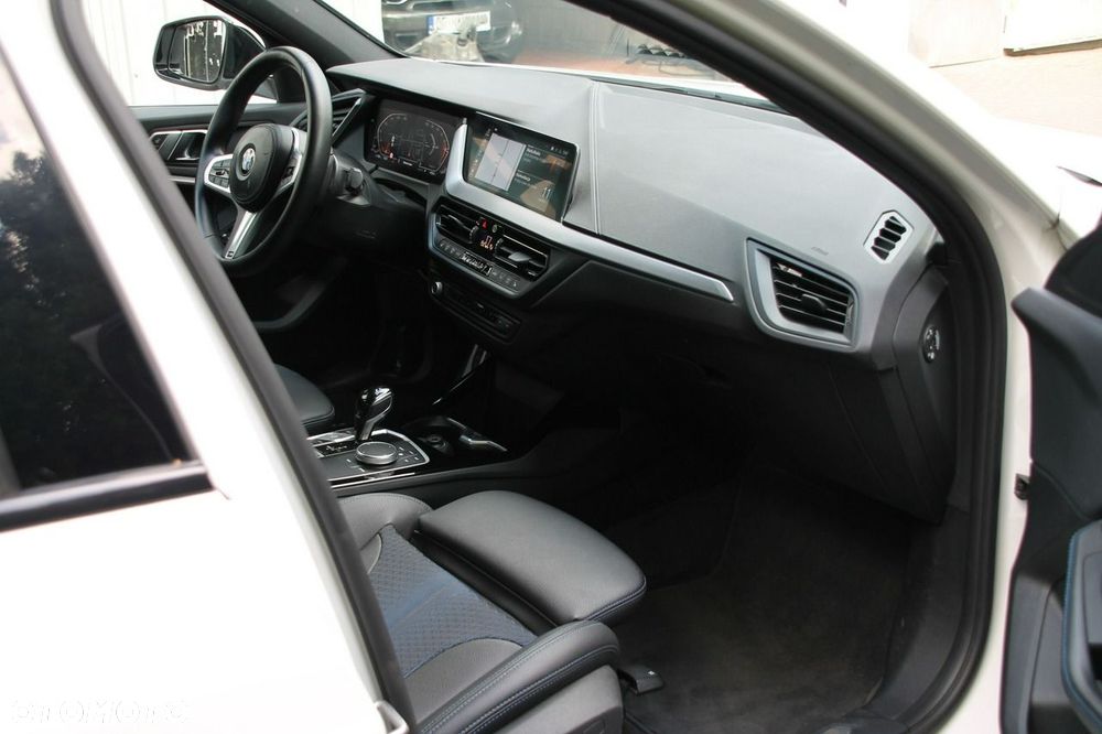 BMW Seria 1 118i M Sport - 10
