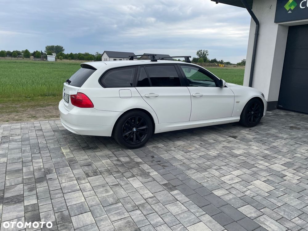 BMW Seria 3 - 24