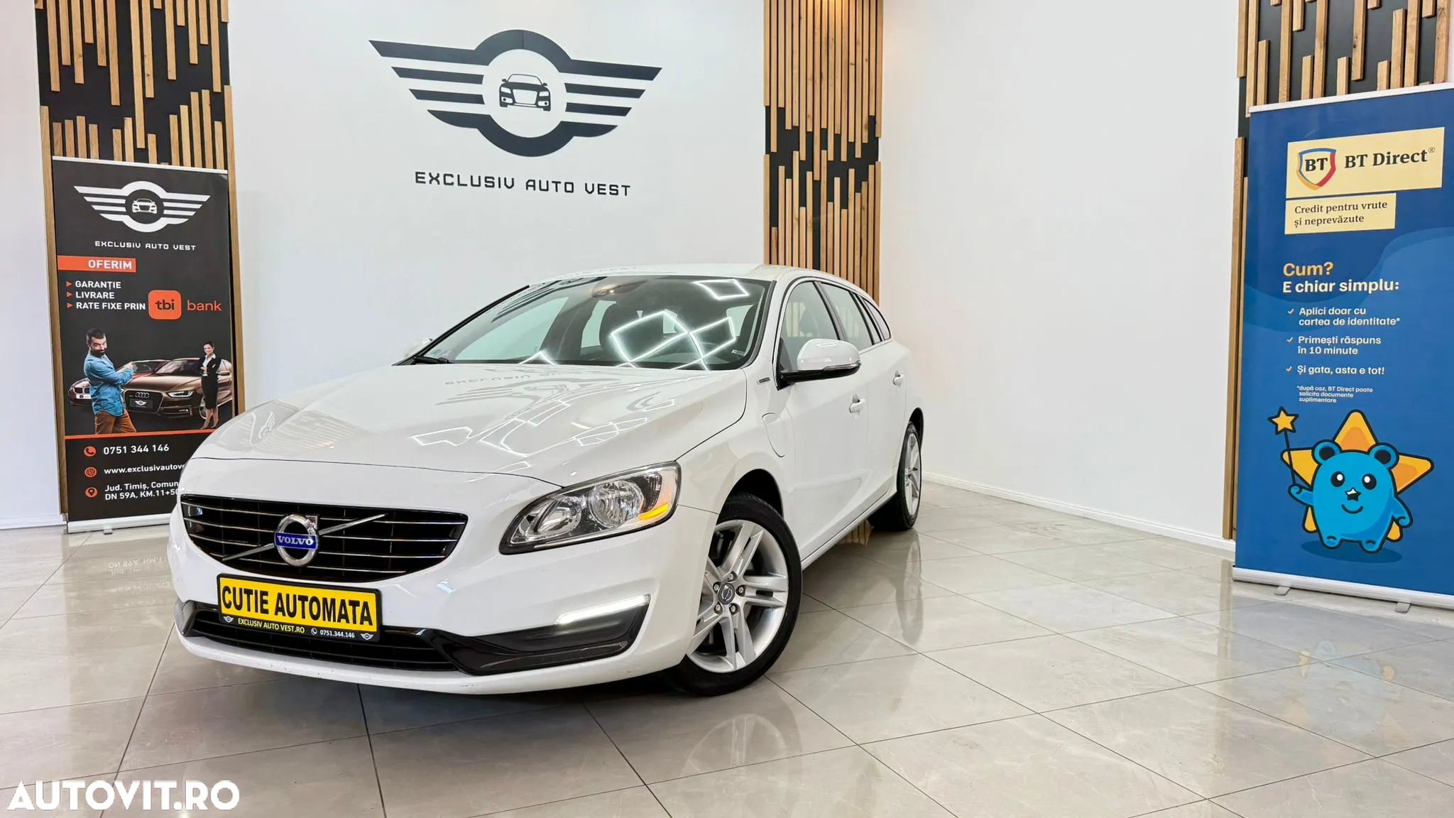 Volvo V60 D6 Plug-In-Hybrid AWD Geartronic Momentum - 2
