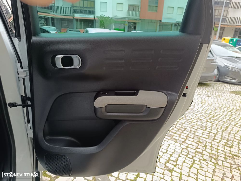 Citroën C3 Aircross PureTech 130 Stop & Start EAT6 OPF SHINE - 31