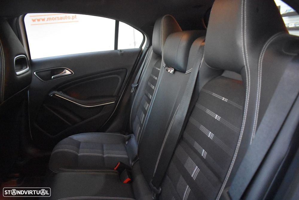 Mercedes-Benz A 180 d Urban - 52