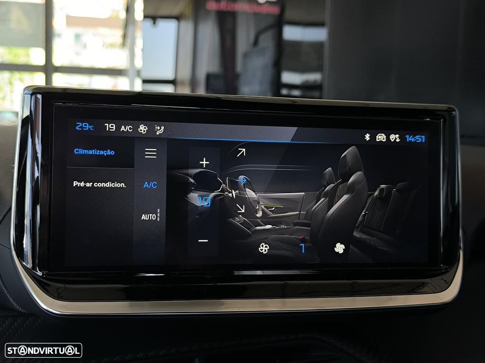 Peugeot e-2008 54 kWh Active - 23