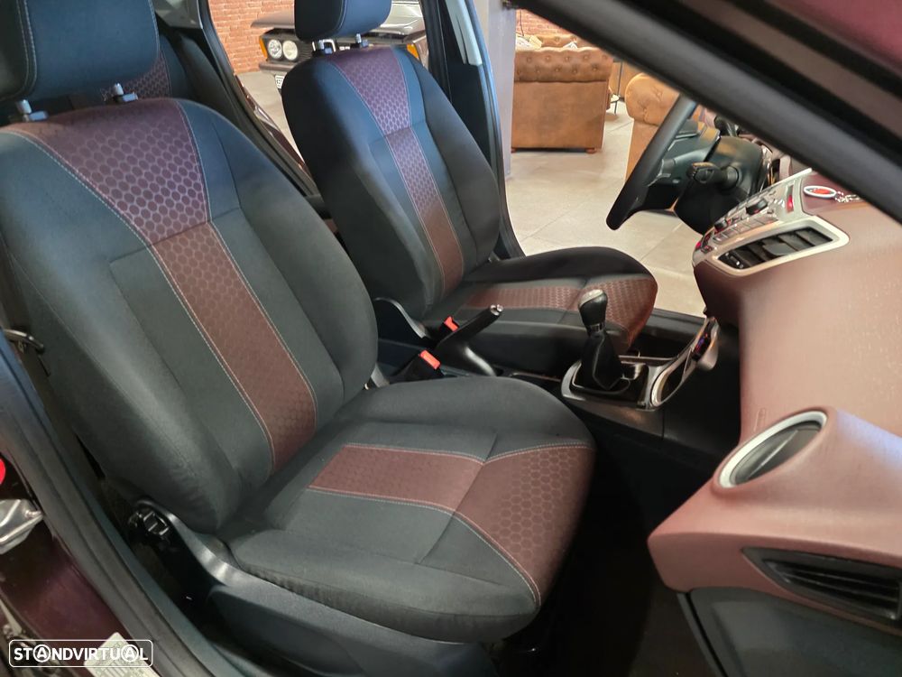 Ford Fiesta 1.6 TDCI Titanium - 6