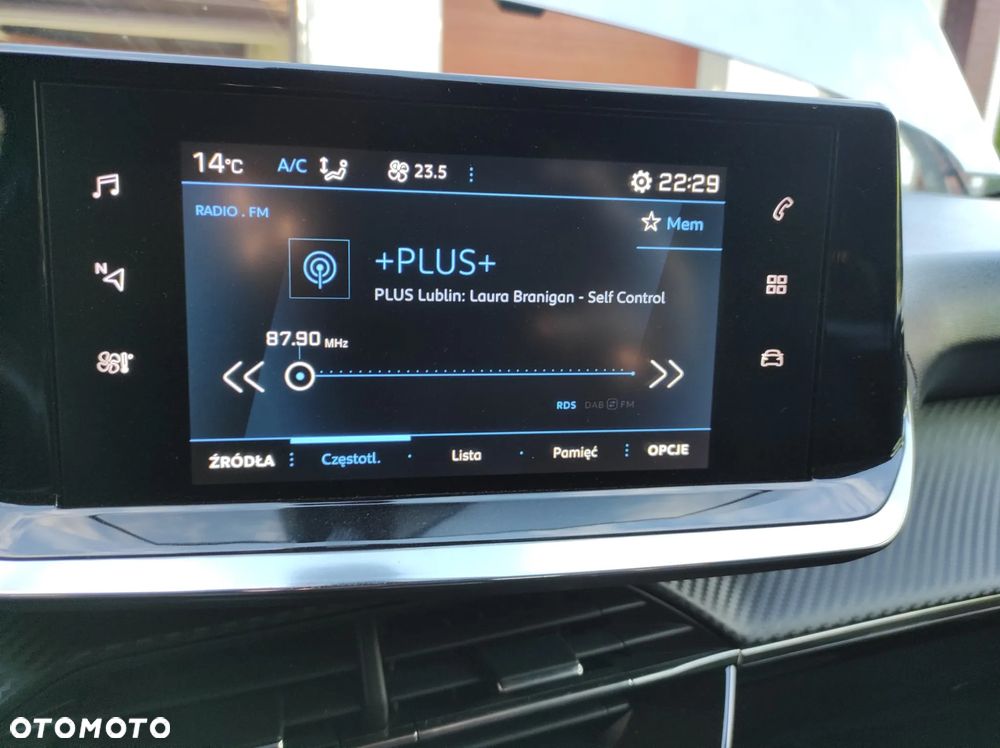 Peugeot 2008 1.5 BlueHDi Allure S&S EAT8 - 20