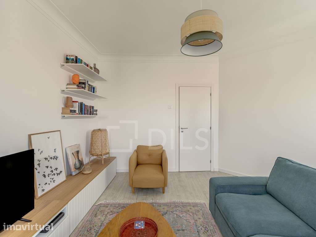 Apartamento T2 mobilado, equipado e renovado, na Penha de França - Grande imagem: 2/20