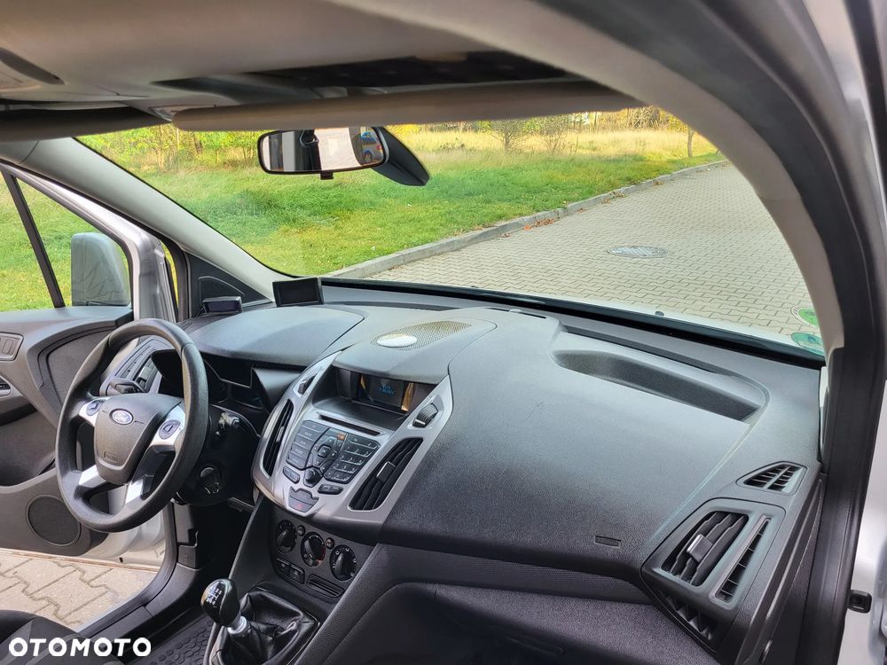 Ford Tourneo Connect - 18