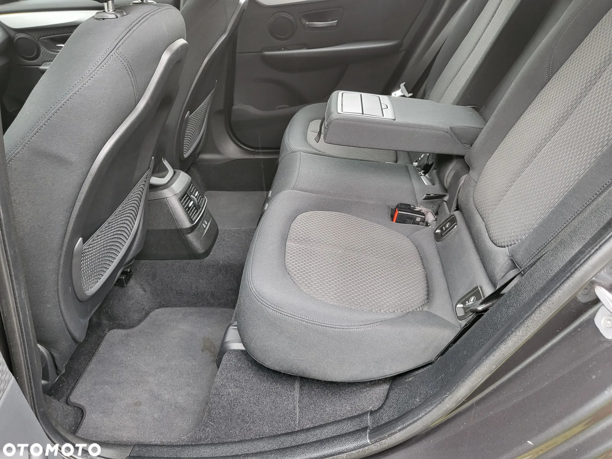 BMW Seria 2 218d Business Edition - 26