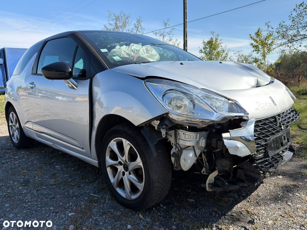 Citroën DS3 PureTech 110 Start & Stop CONNECTED CHIC - 8