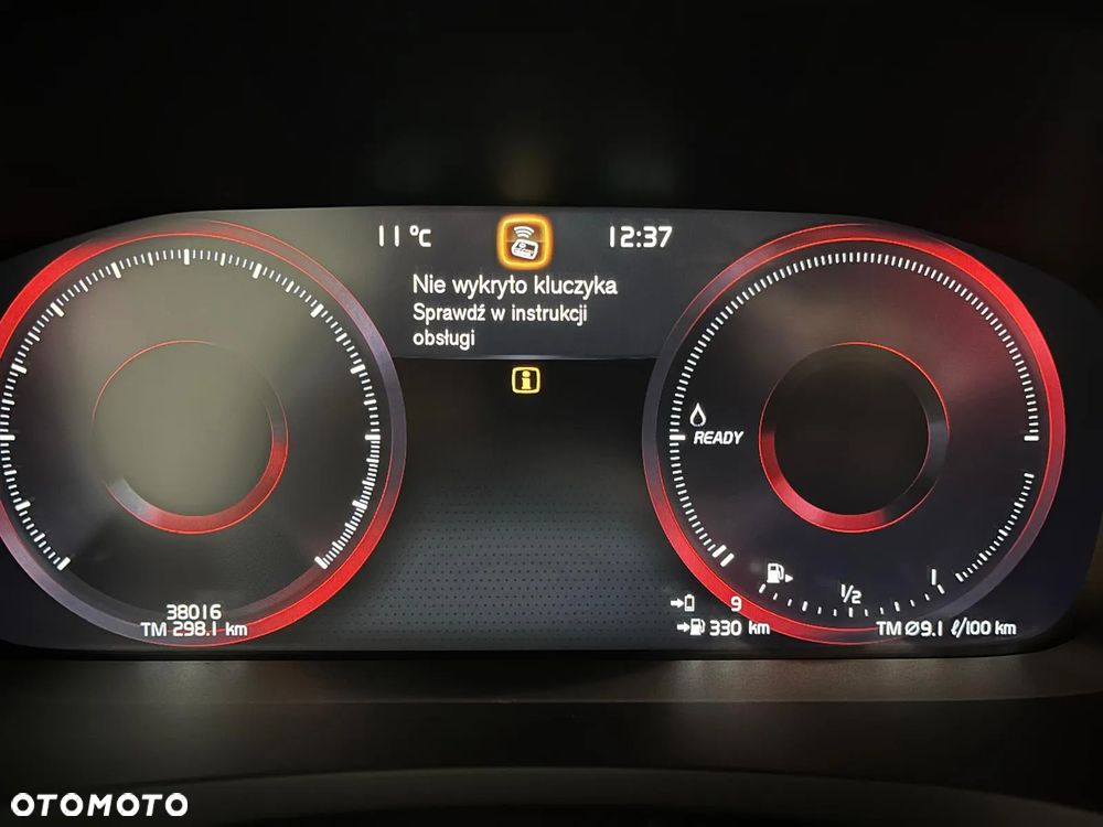 Volvo V60 T6 AWD Recharge Geartronic RDesign - 18