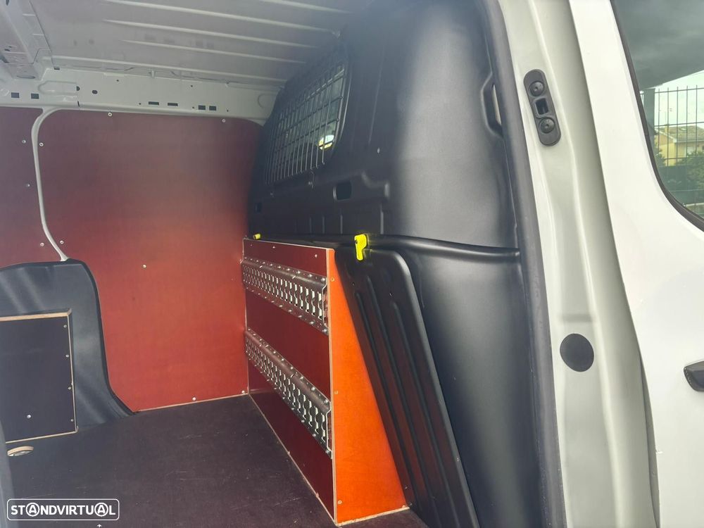 Peugeot Partner Outro - 5