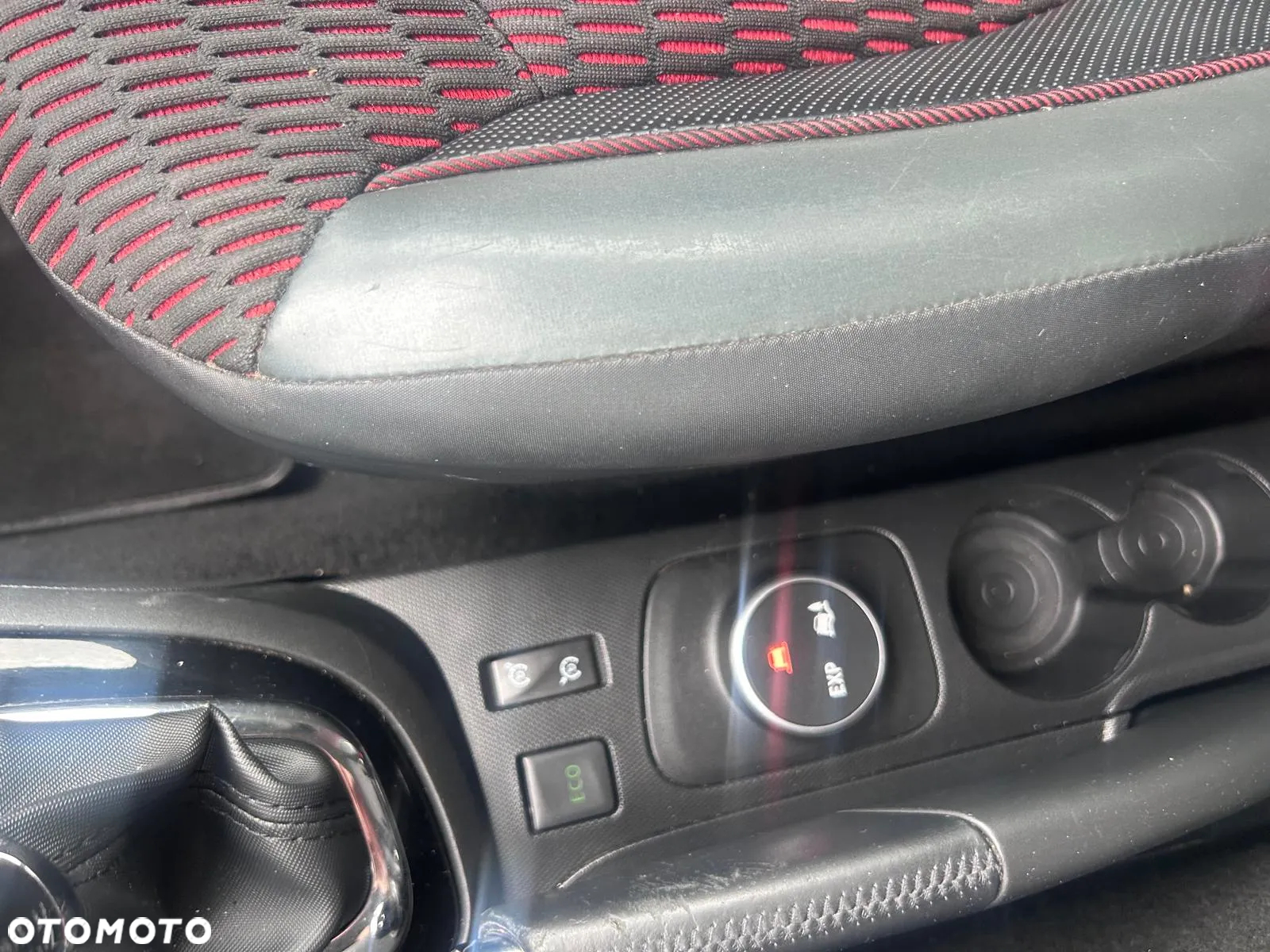 Renault Captur 1.2 TCe Helly Hansen EDC - 12