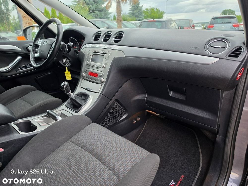 Ford S-Max - 31