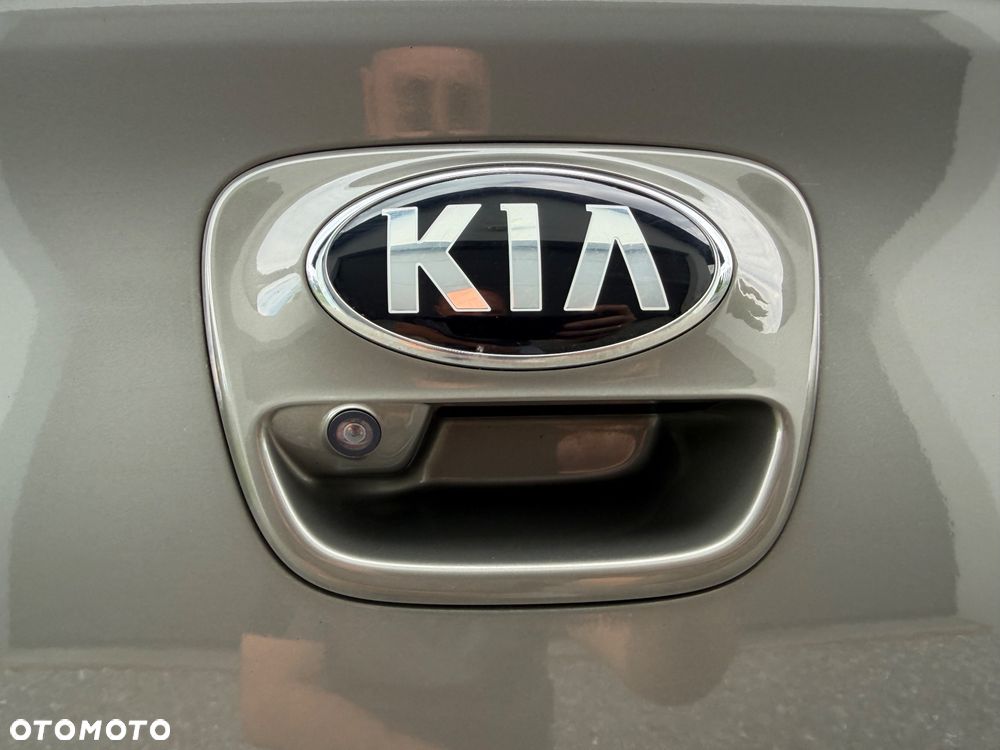 Kia Rio 1.2 Dream Team Edition - 37