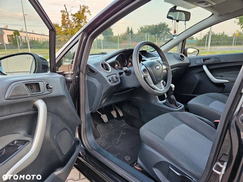 Ford Fiesta - 5