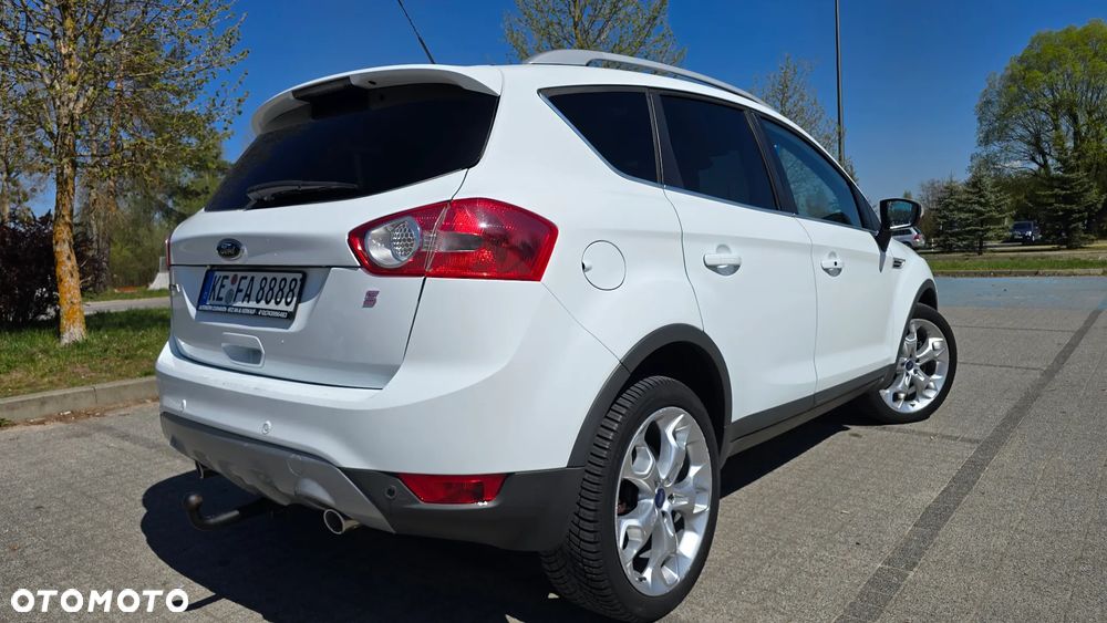 Ford Kuga 2.0 TDCi 4x4 Titanium - 2