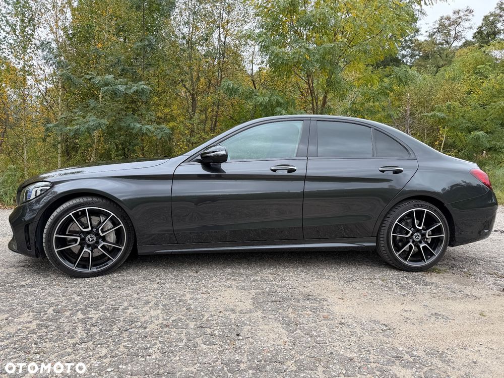 Mercedes-Benz Klasa C 400 4-Matic 9G-TRONIC - 2