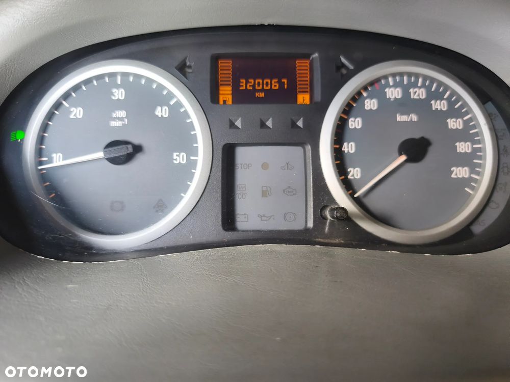 Opel Vivaro - 16