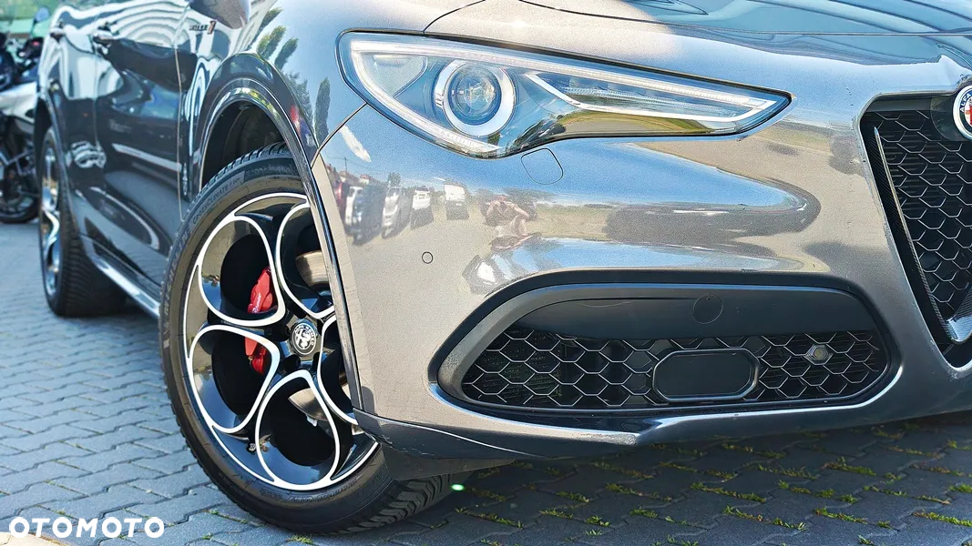 Alfa Romeo Stelvio 2.0 Turbo Veloce TI Q4 - 4
