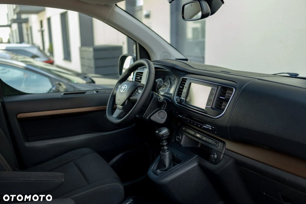 Toyota Proace Verso - 11