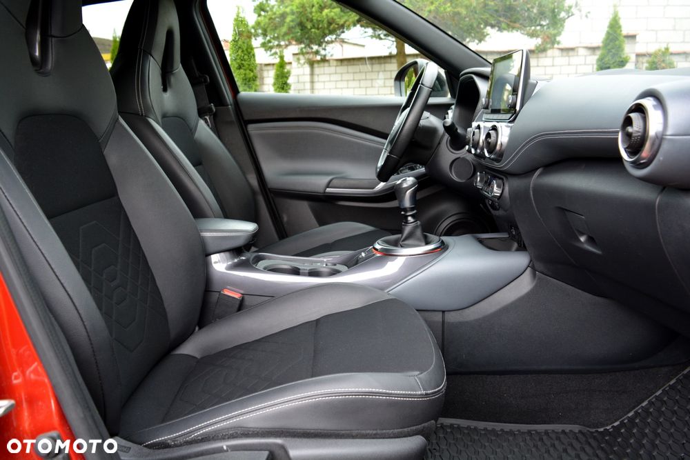 Nissan Juke 1.0 DIG-T Tekna - 12