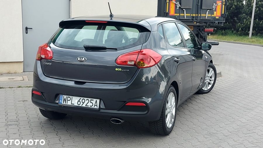 Kia Ceed - 6