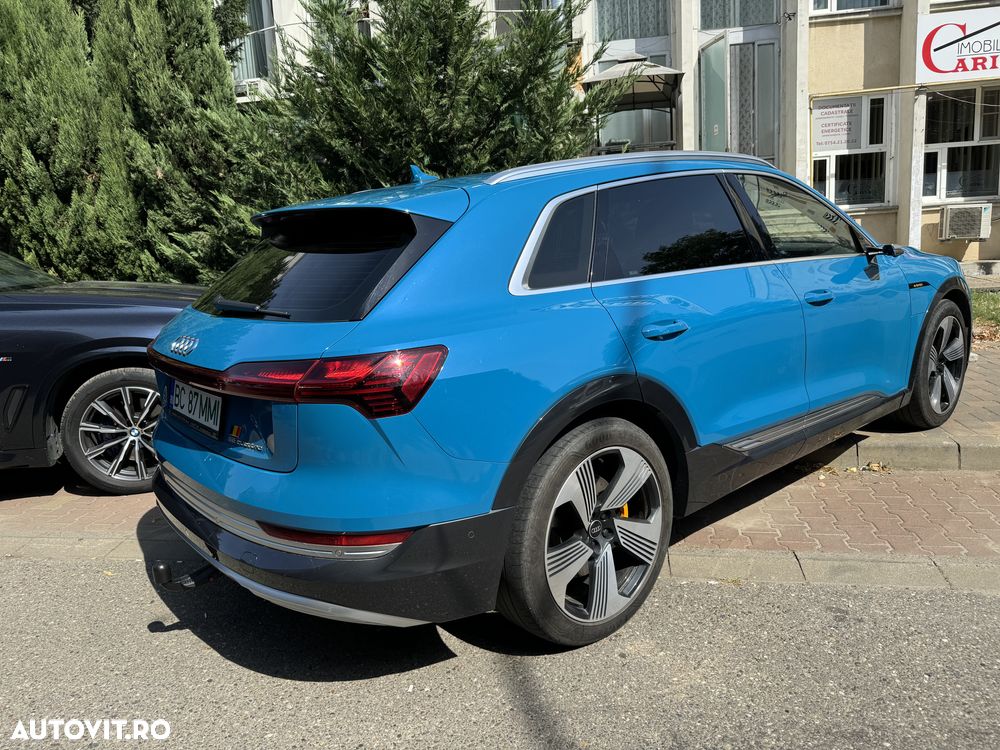 Audi e-tron 55 quattro - 11