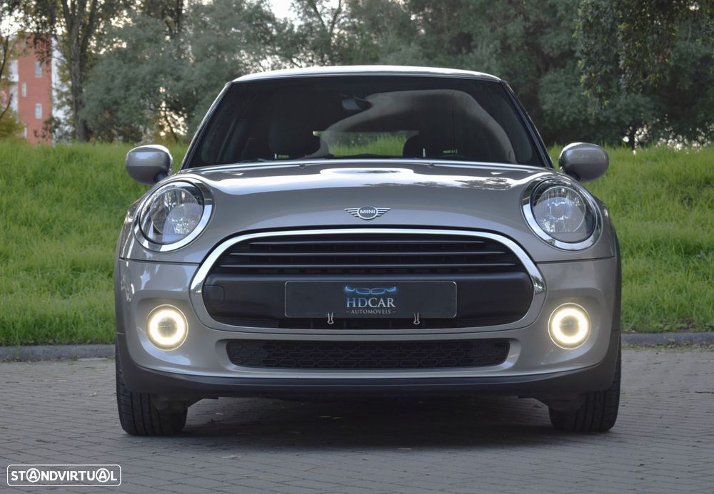 MINI 3 Portas One Classic - 11