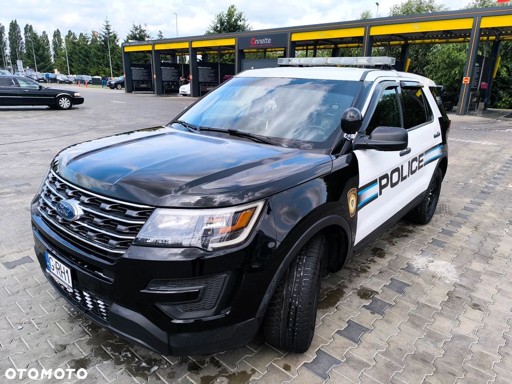 Ford Explorer - 1