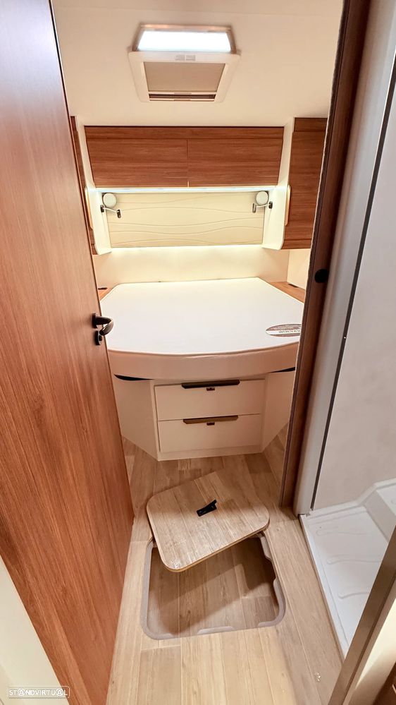 Pilote Expression P746 Automática, Cama Central - 23