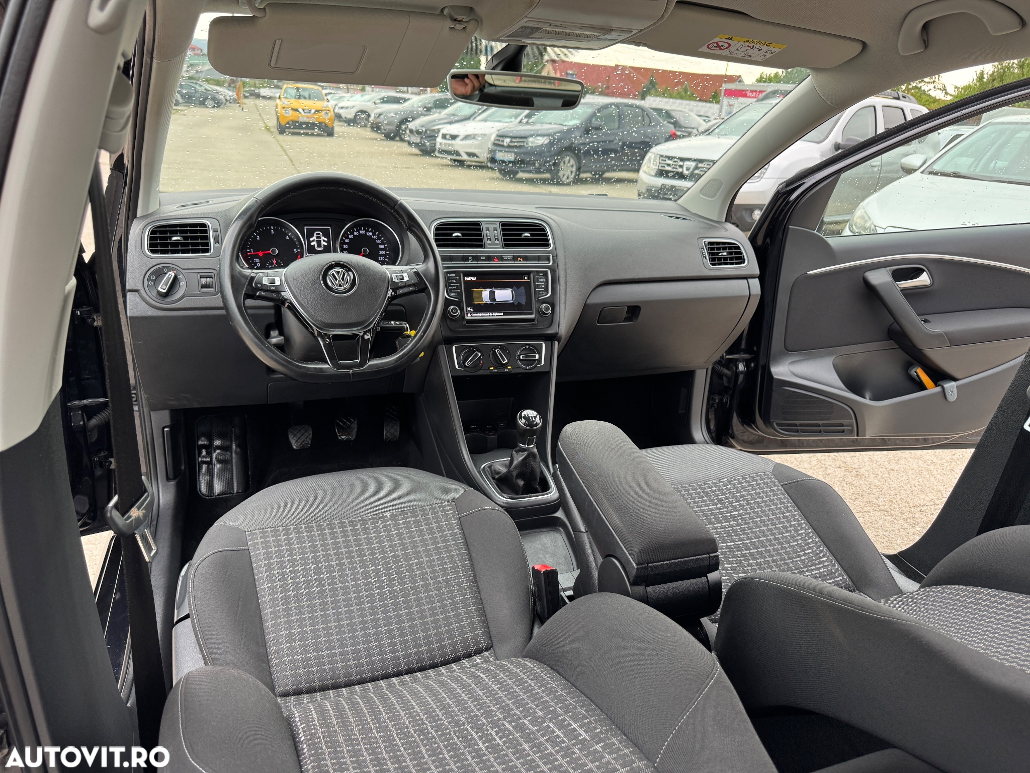 Volkswagen Polo - 7