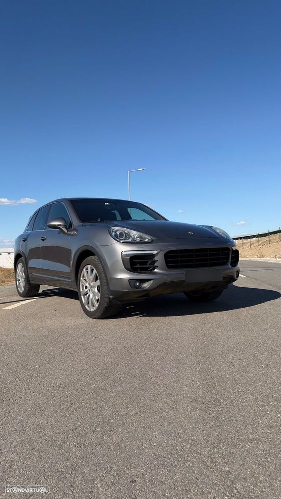 Porsche Cayenne S - 1