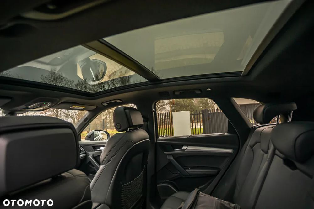 Audi Q5 55 TFSIe quattro S tronic S line business - 22