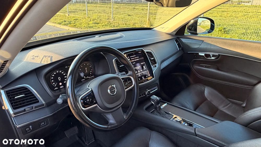 Volvo XC 90 T6 AWD Geartronic Momentum - 11