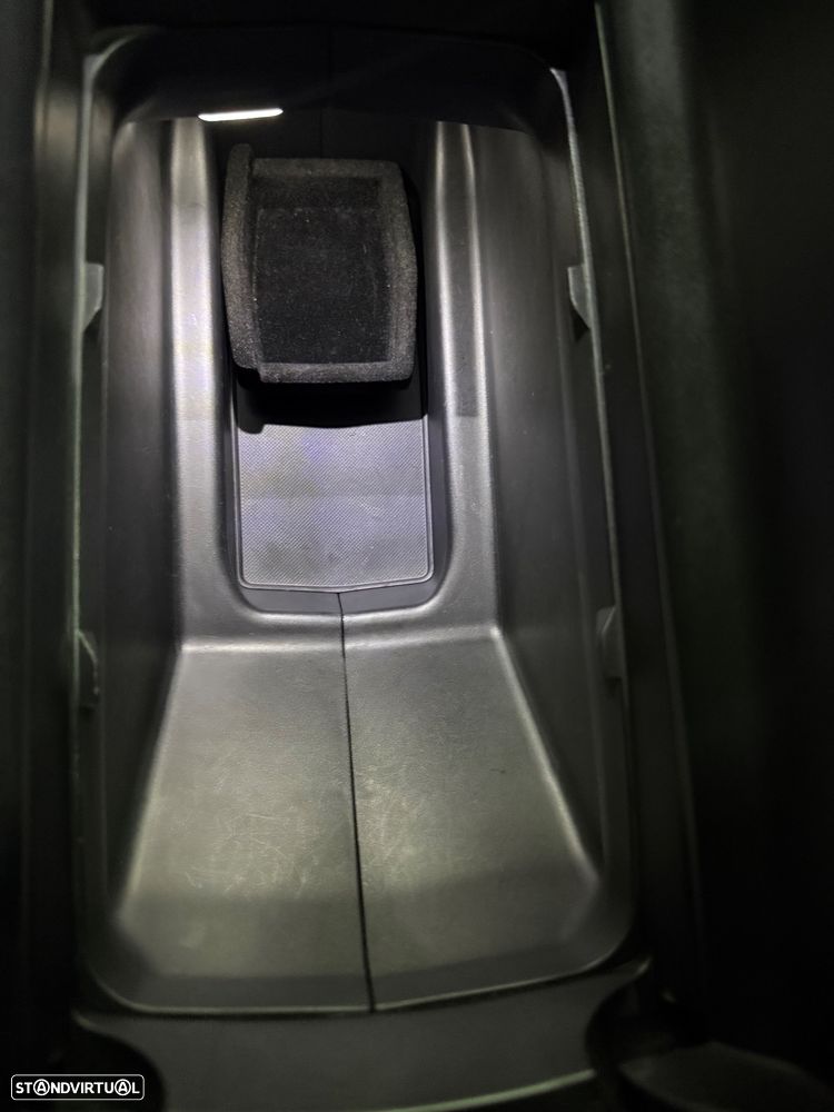 Peugeot 3008 PureTech 130 Stop & Start Allure - 32