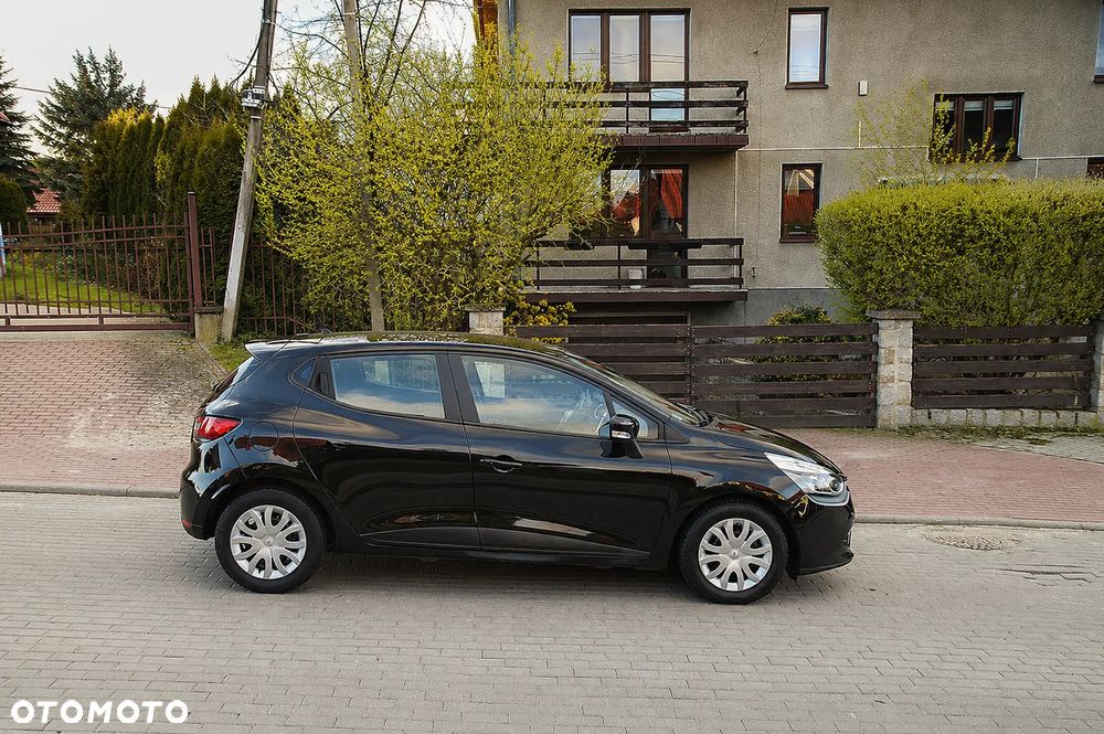 Renault Clio 1.2 16V 75 Experience - 8