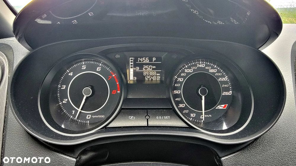 Seat Ibiza SC 1.4 TSI Cupra DSG - 11