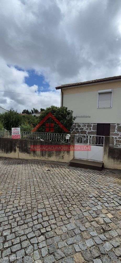 Moradia T2 a 2 minutos do centro da Cidade de Santo Tirso - Grande imagem: 2/17