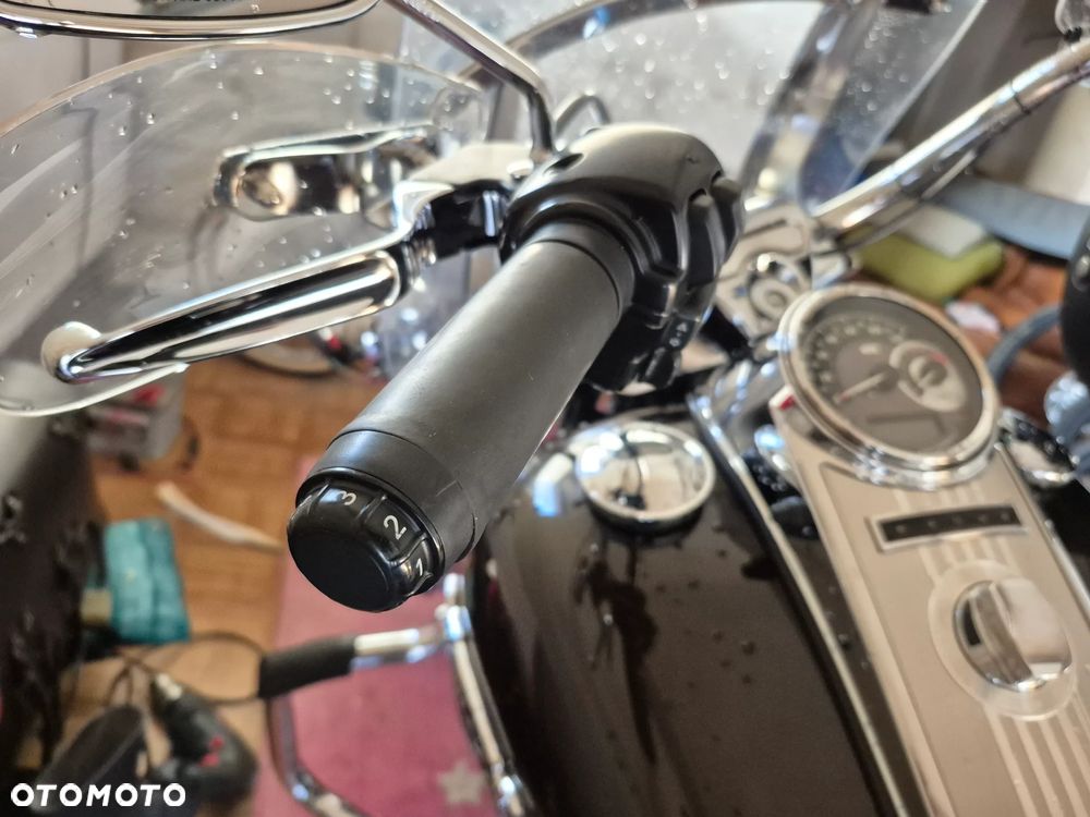 Harley-Davidson Touring Road King - 11