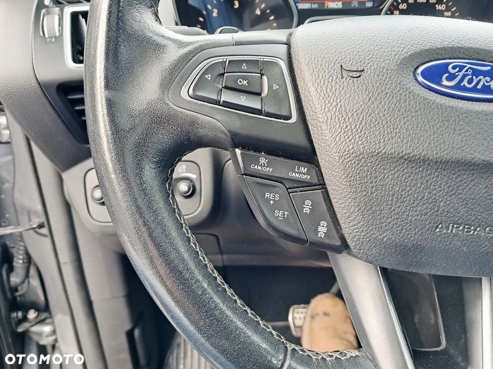 Ford Kuga 2.0 TDCi 4x4 ST-Line - 24