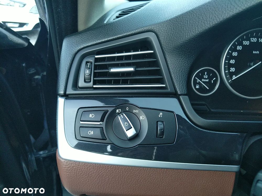 BMW Seria 5 530d xDrive - 20