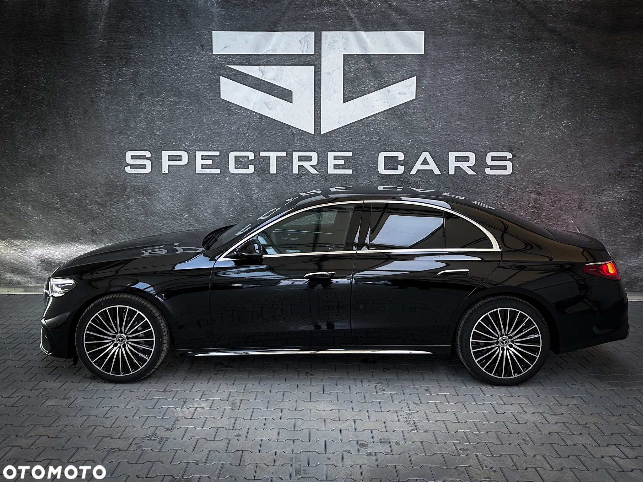 Mercedes-Benz Klasa E 200 T 4Matic 9G-TRONIC Edition AMG Line - 6