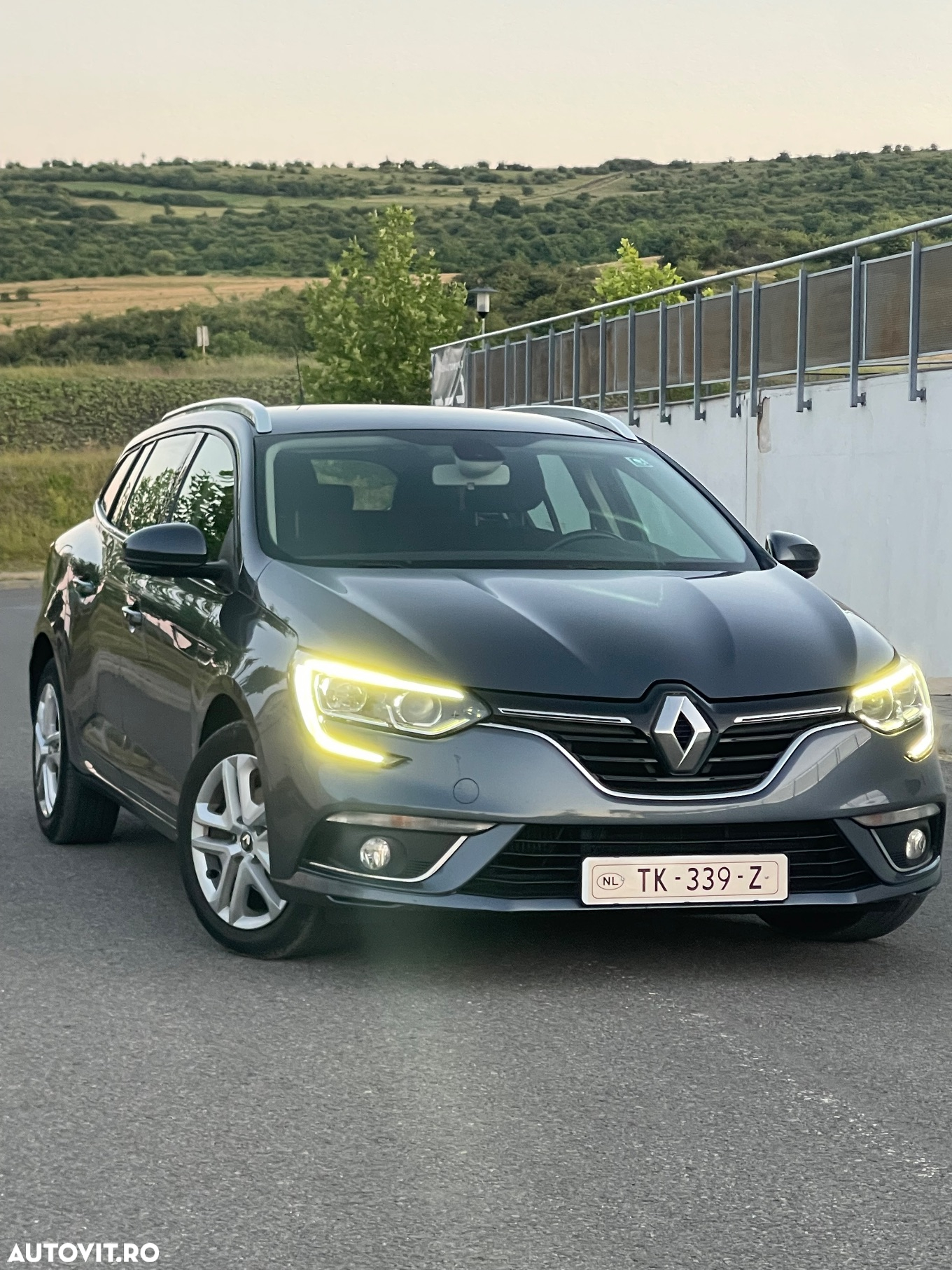Renault Megane ENERGY dCi 110 ECO2 EXPERIENCE - 9